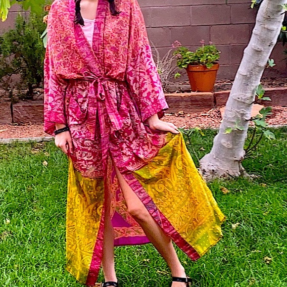 Mojave Closet Other - Upcycle Reworked Vintage Kimono Robe - Rose